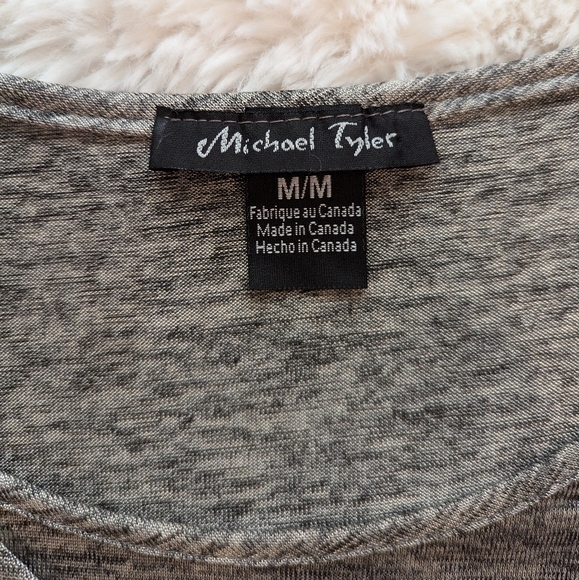 MICHAEL TYLER pullover top with mesh style overlay - Picture 6 of 8